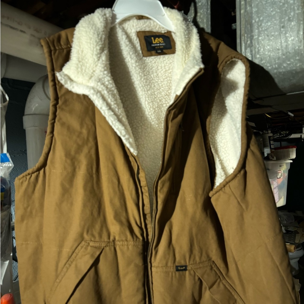 MENS LEE SHERPA LINED CANVAS VEST